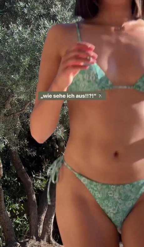 Shanti Tan model exclusive archive