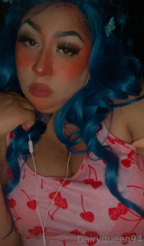 dairyqueen94 model naked images