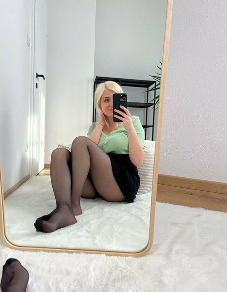 bellas paws nice pornstar images