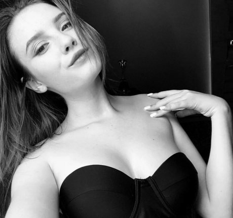 liliflower2002 adult star galleries