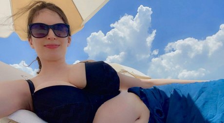 asian top onlyfans sexy nudes picture