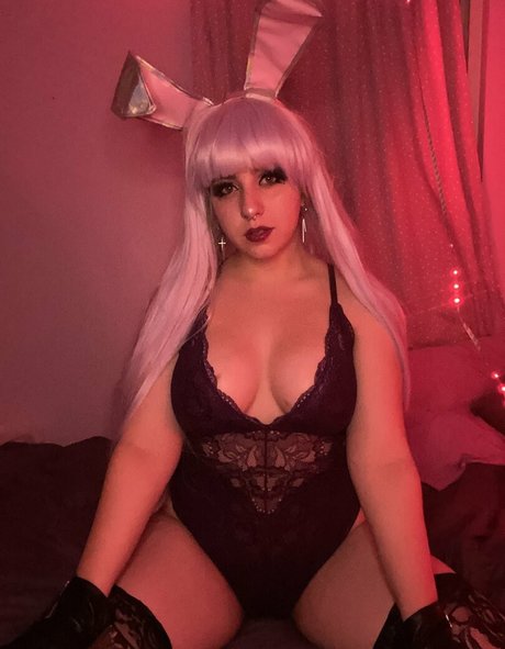 rayafterhours nude model gallery