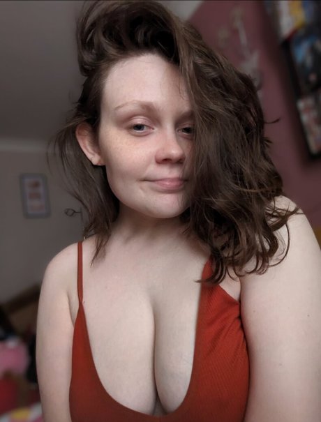 Reach For The Peach top actress photos