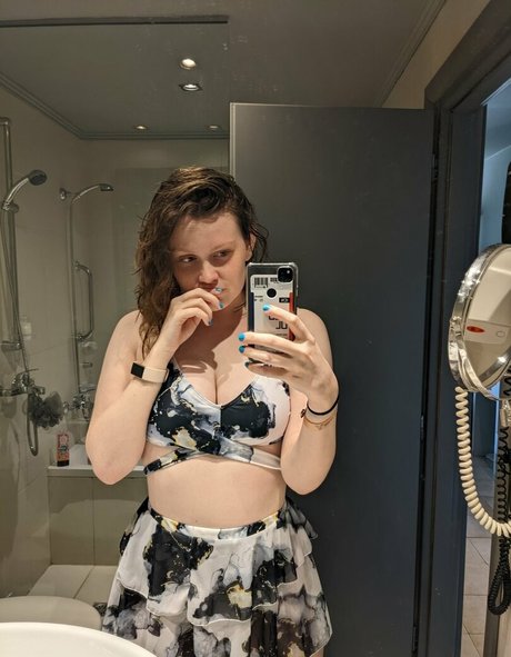 Reach For The Peach perfect star pics