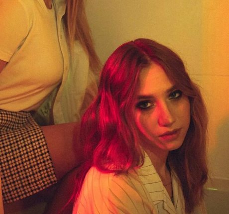 milf anal onlyfans adult pictures