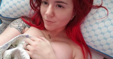 saramills631 model nude gallery