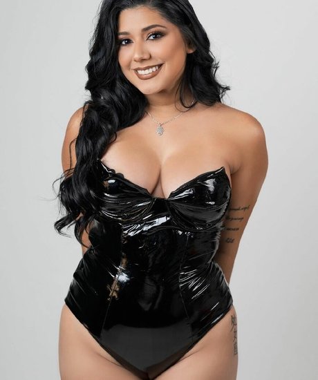 squirt teen onlyfans beautiful naked photos