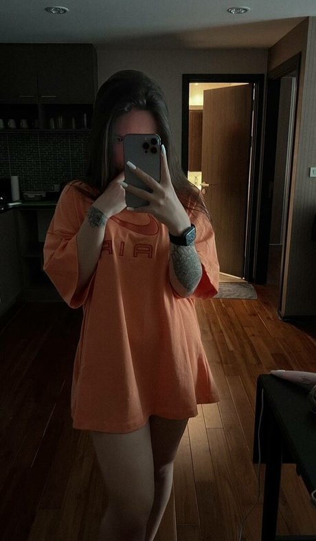 olesyaliberman high quality model picture