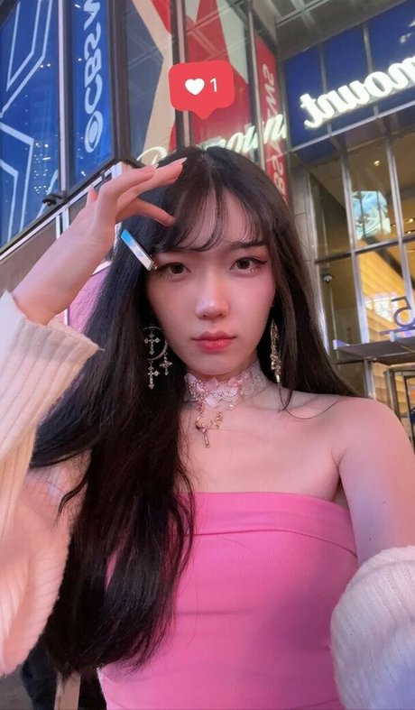 glihttr star hot images