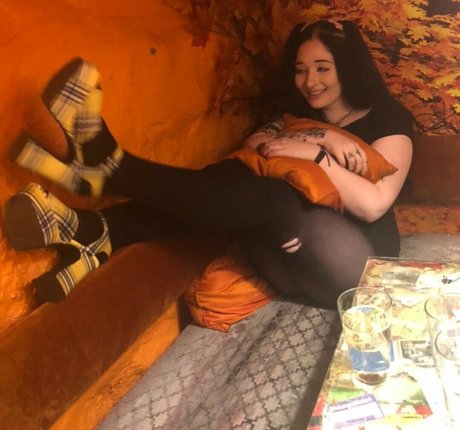 anastasia mcqueen erotic actress picture