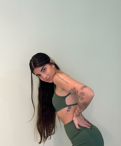 Marcella De Marchi hot model picture