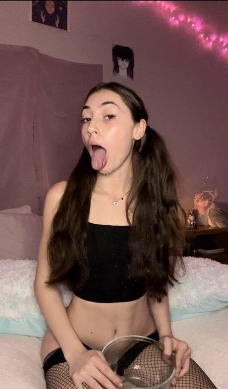 Tiana Blow star hot img