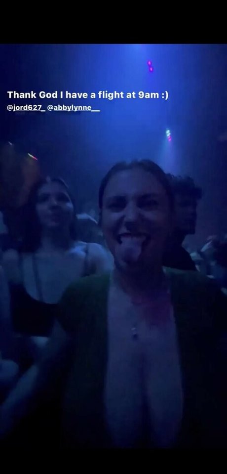 Jordan McDonald pretty model image