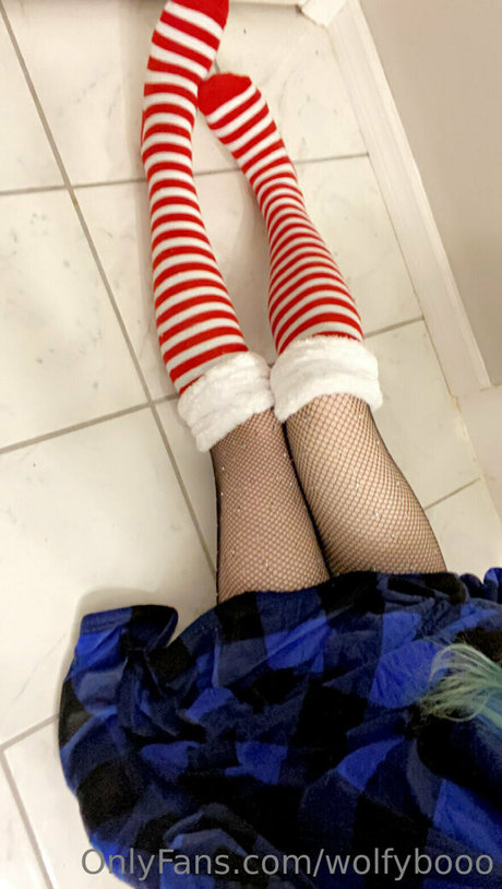 wolfybooo model adult pic