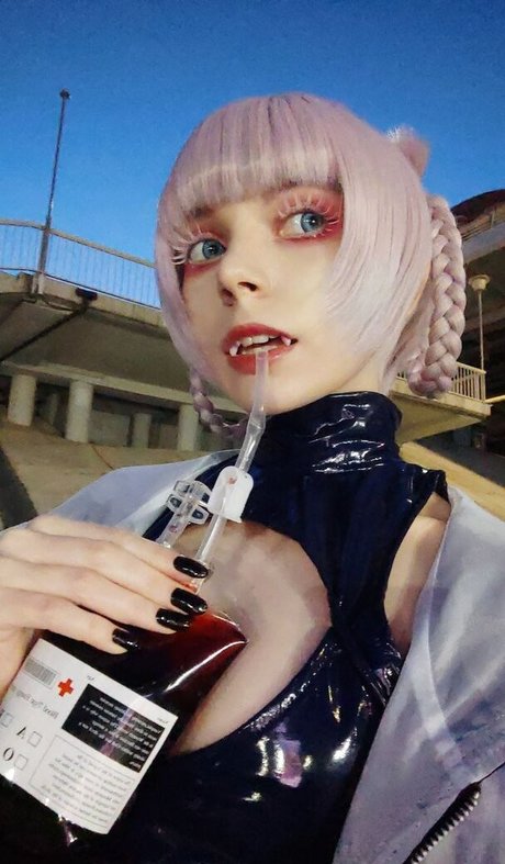 OwlLit exclusive pornstar image