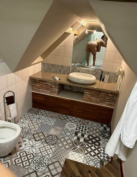 sexycreolyta erotic model pics