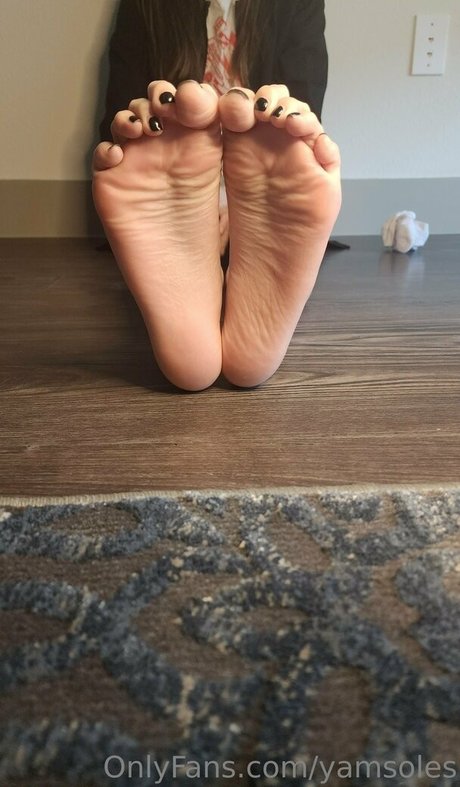 asian hairy onlyfans adult pic