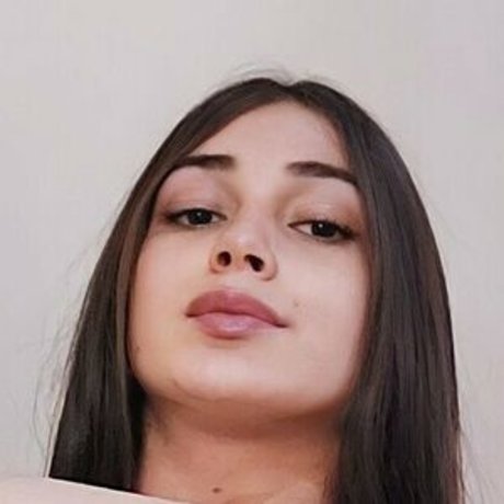 Julia Reis model art img