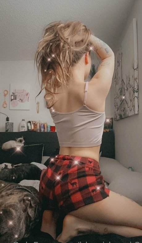 bbygirlmari 2 pornstar art img