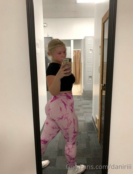 Daniriii nude star images