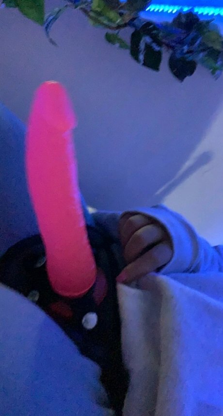 Daniriii model exclusive image