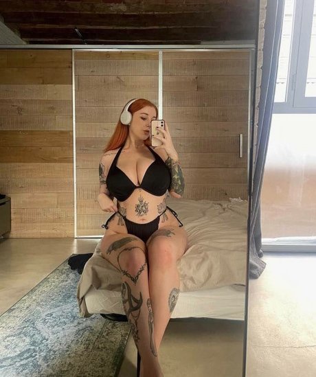 Hollie Rutter xxx pornstar archive