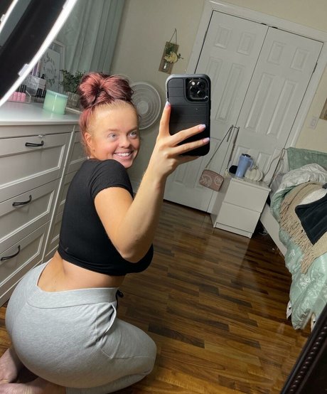 playwithtayyy nudes star picture