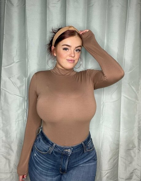 playwithtayyy actress picture