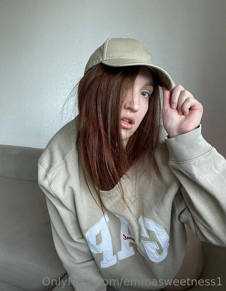 emmasweetness1 hd pornstar pictures