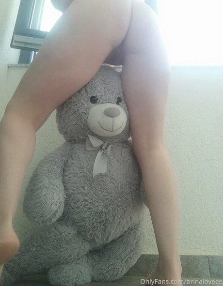 brinaloveee model adult img