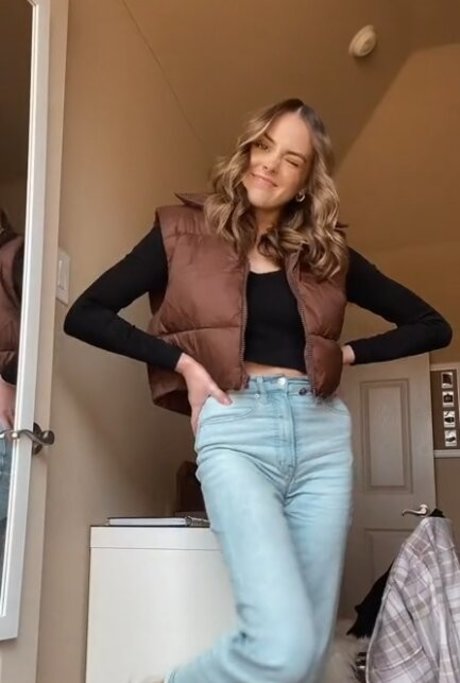 Lauren Mae pornstar nudes pics