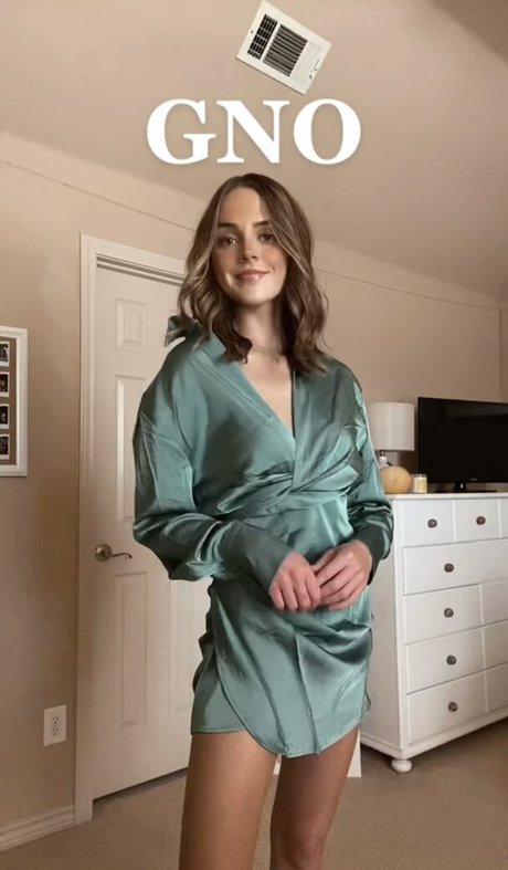 Lauren Mae naked star image