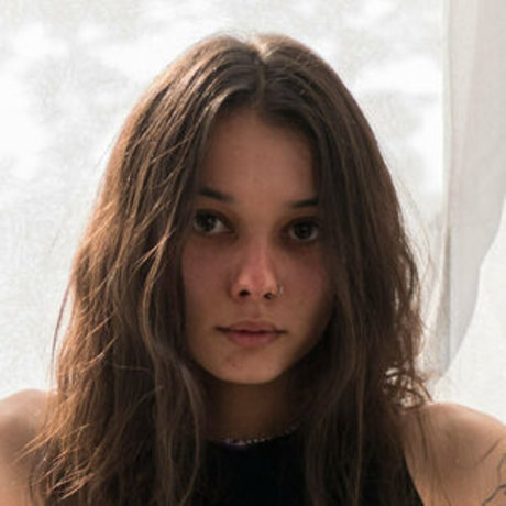 Coconeyx pretty model pic