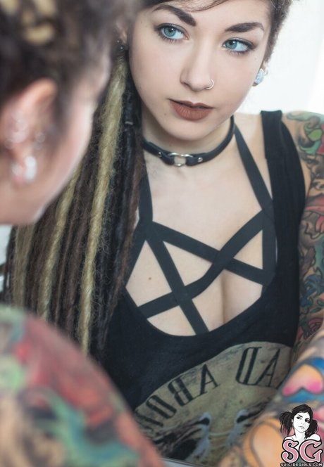 Alerose hot actress gallery