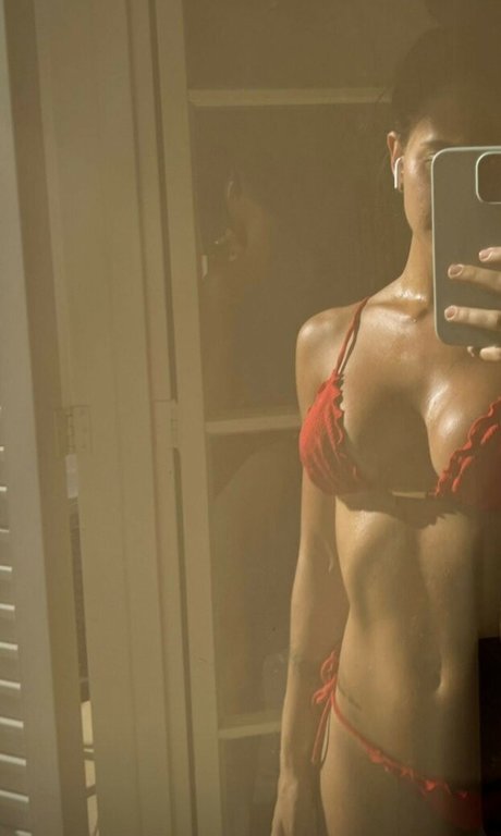 Mariana Nolasco model exclusive image