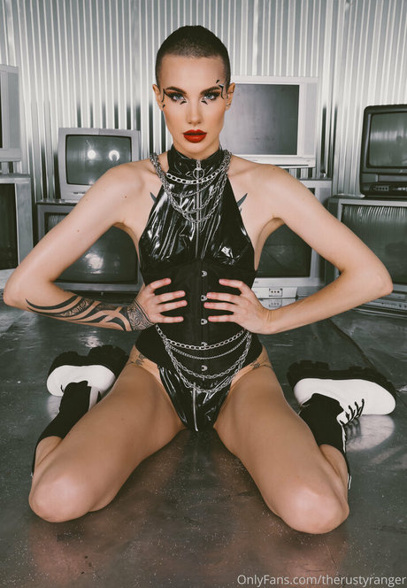 therustyranger model hot img