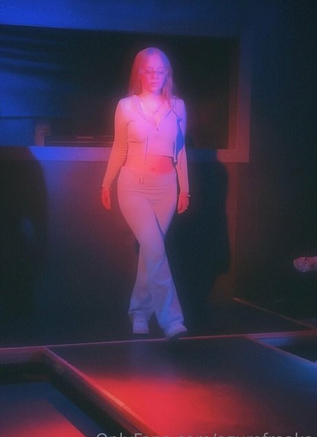 azurefreaks model exclusive pics