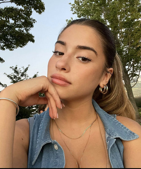 Angieespinozzza adult actress photo