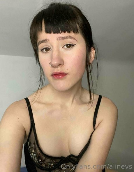 alinevs model exclusive photos