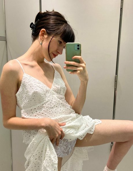 alinevs art pornstar pic