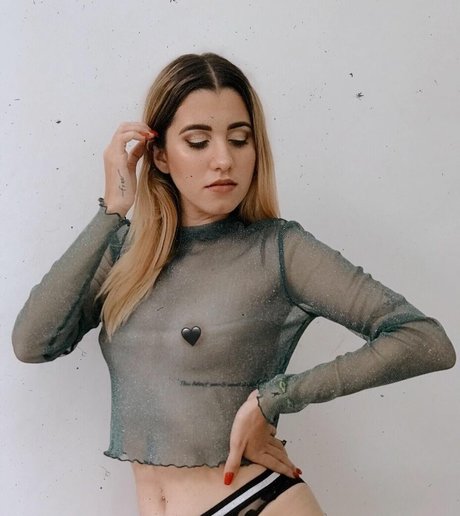 Haniset Rodriguez model sexy pictures