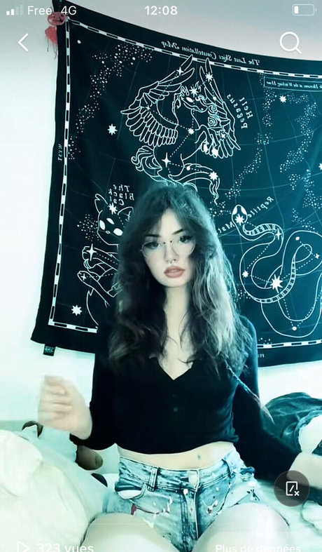 The slutty grunge adult model pictures