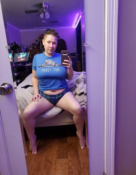 kinkywhovian nudes actress photos