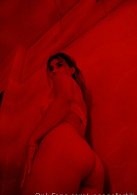 veganefertiti high quality model galleries