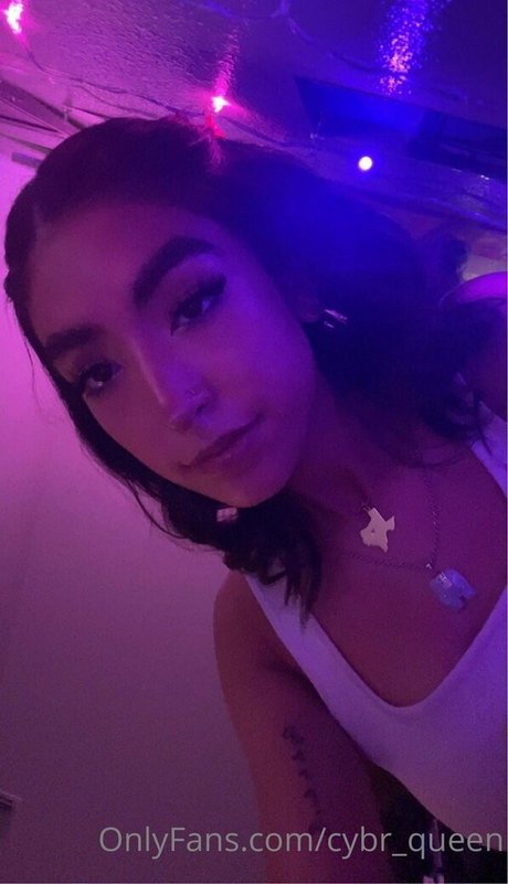 cybr queen sex pornstar archive