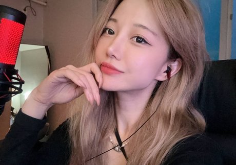 satanmate perfect model img