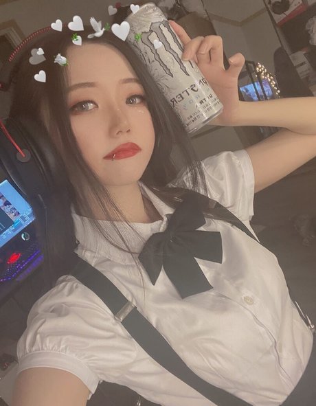 satanmate pretty star photo