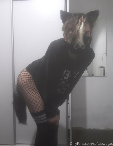 gayasslawren model free gallery