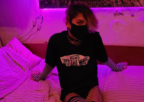 gayasslawren top star img