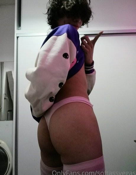 gayasslawren sexy pornstar pictures